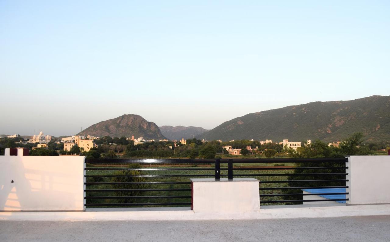 The Natural View Pushkar Hotel Exterior photo